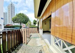 Mcnair Road (D12), Detached #630240261
